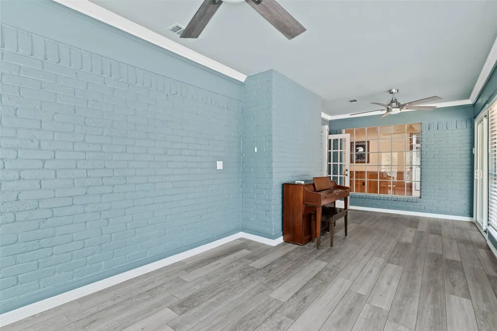 2005 Prince John Drive Grand Prairie, TX 75050
