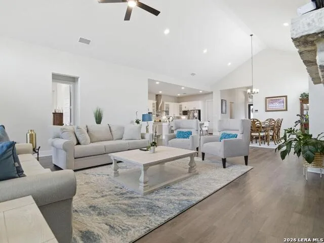 199 POE PKWY Castroville, TX 78009