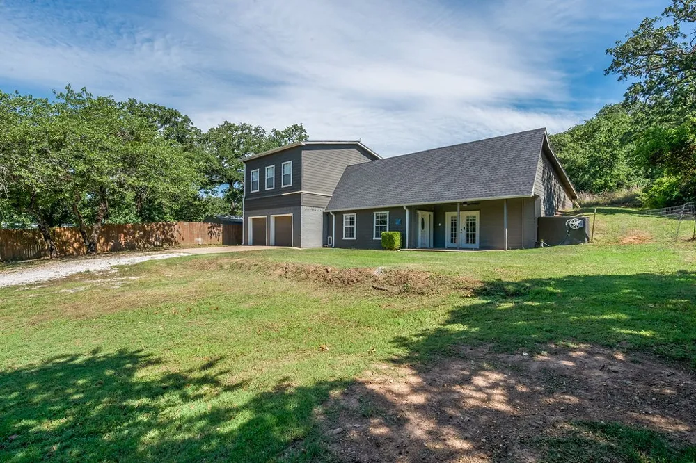 1416 Apache Court Joshua, TX 76058