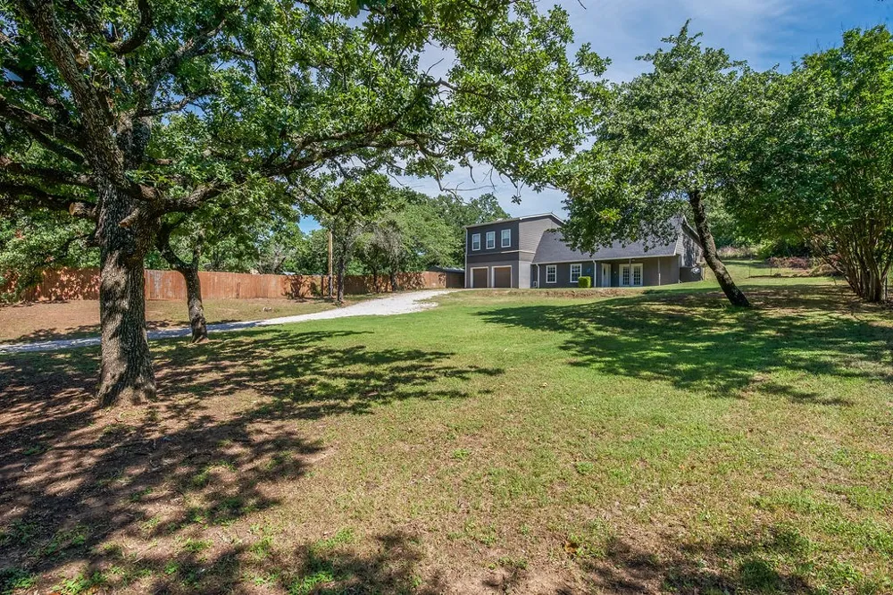 1416 Apache Court Joshua, TX 76058