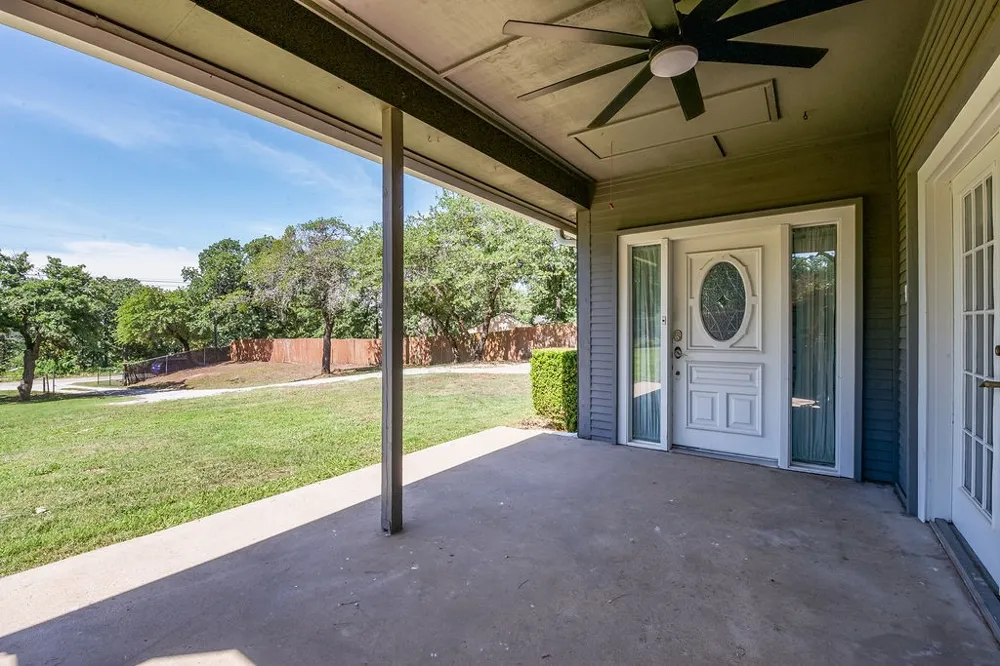 1416 Apache Court Joshua, TX 76058