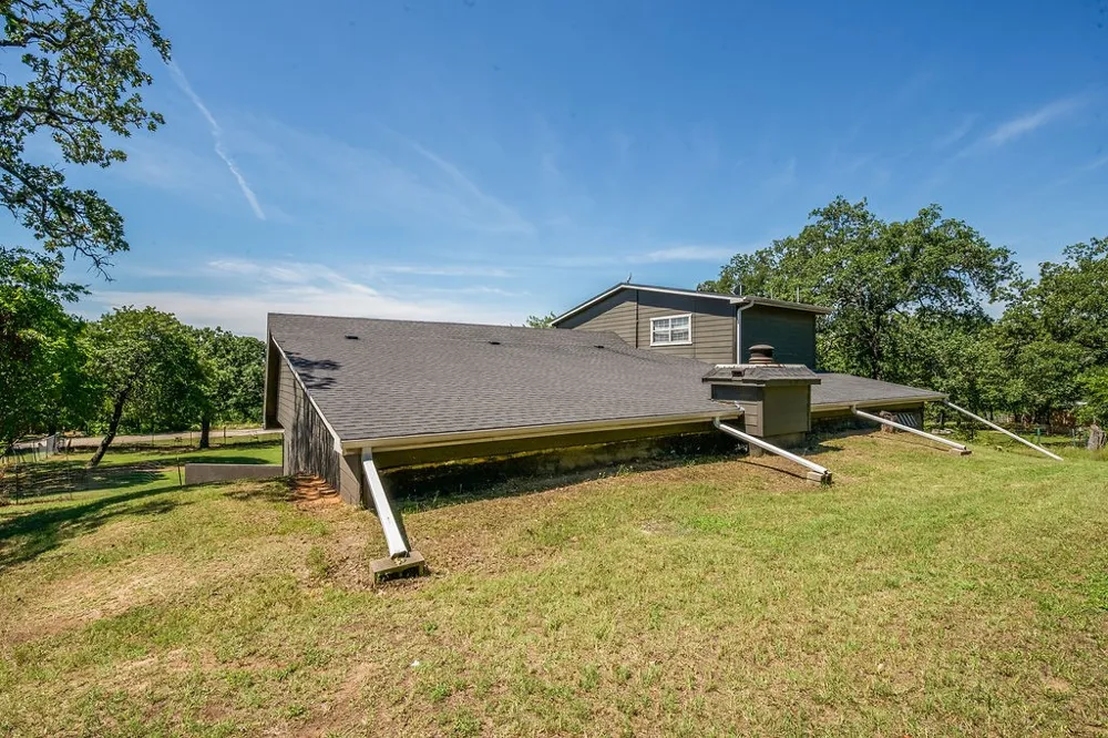 1416 Apache Court Joshua, TX 76058