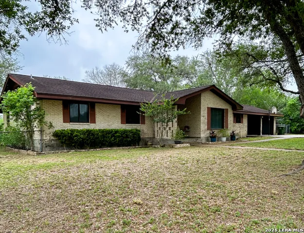 5121 Star Trek Beeville, TX 78102