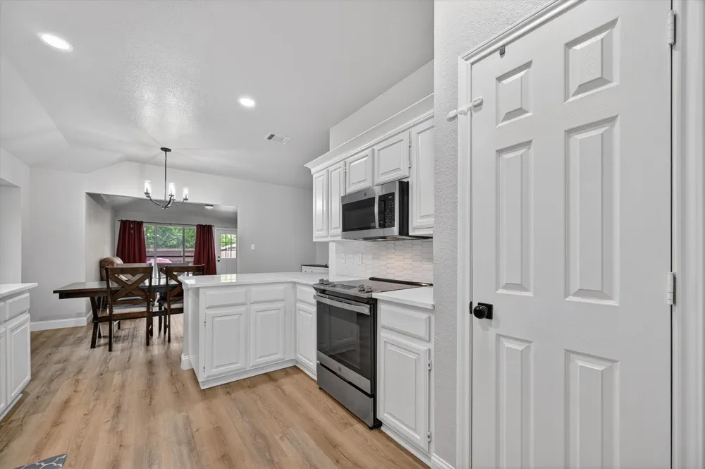 1428 Bregenz Lane Lewisville, TX 75067