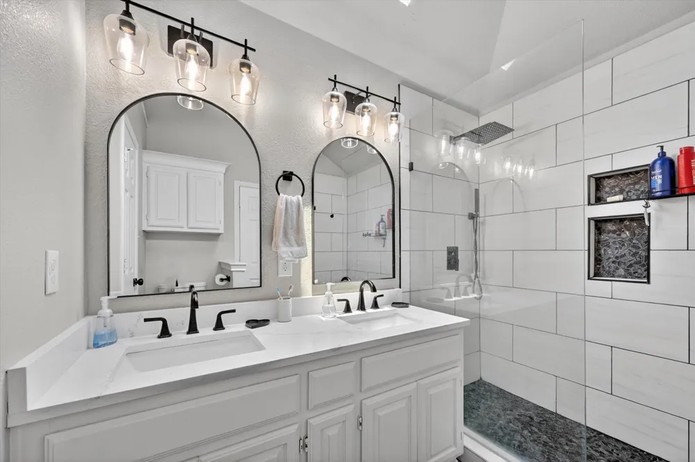 1428 Bregenz Lane Lewisville, TX 75067