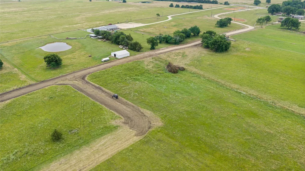 127 PR 33267 Sumner, TX 75486