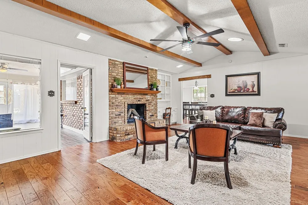 4300 Barcelona Drive Fort Worth, TX 76133
