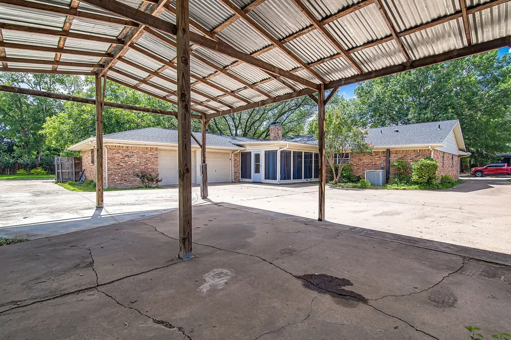 4300 Barcelona Drive Fort Worth, TX 76133