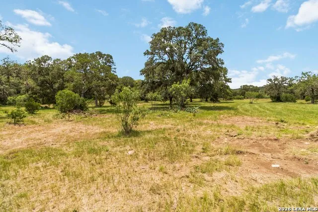 186 PRIVATE ROAD 1712 Mico, TX 78056