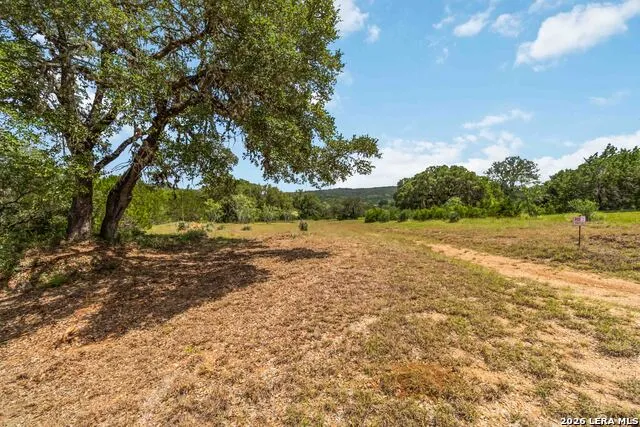 186 PRIVATE ROAD 1712 Mico, TX 78056
