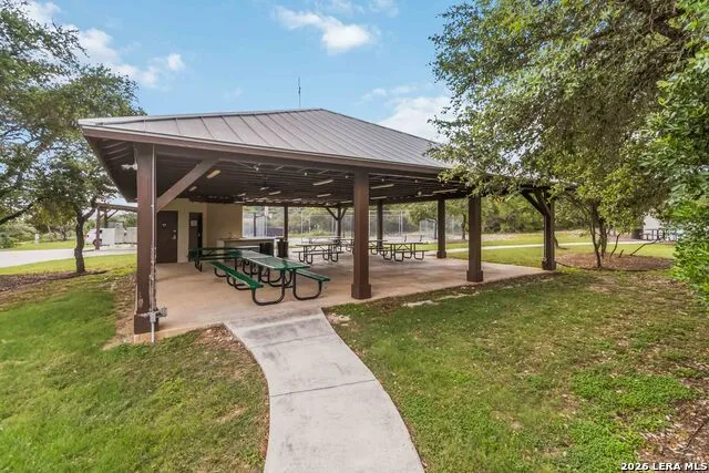186 PRIVATE ROAD 1712 Mico, TX 78056