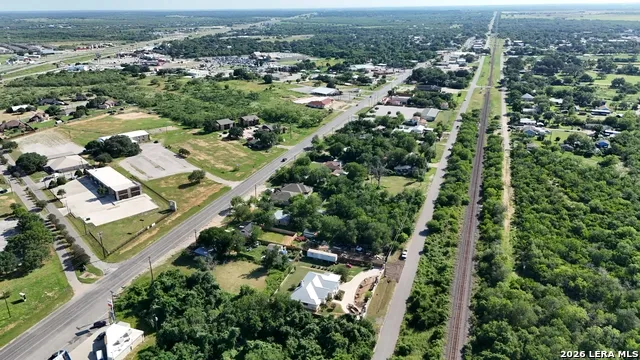 14589 RAILROAD ST Lytle, TX 78052