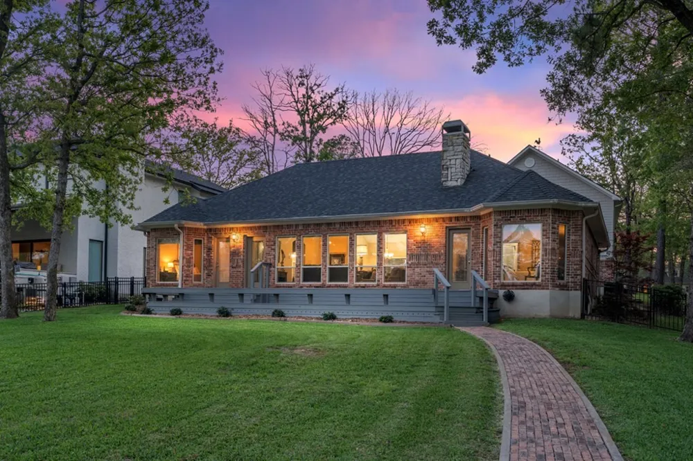 211 Beverly Drive Malakoff, TX 75148