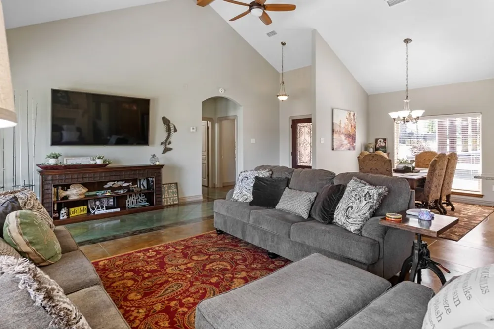 211 Beverly Drive Malakoff, TX 75148