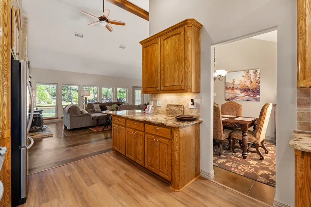 211 Beverly Drive Malakoff, TX 75148