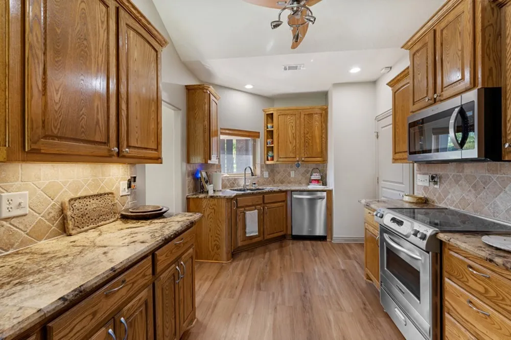 211 Beverly Drive Malakoff, TX 75148
