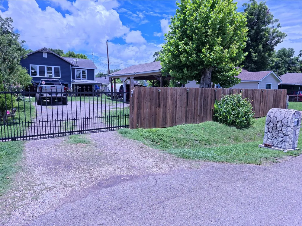 2413 Lynnfield Street Houston, TX 77093