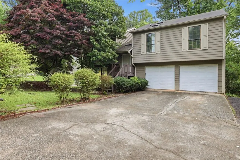 1648 Olde Oak Drive Lithia Springs, GA 30122