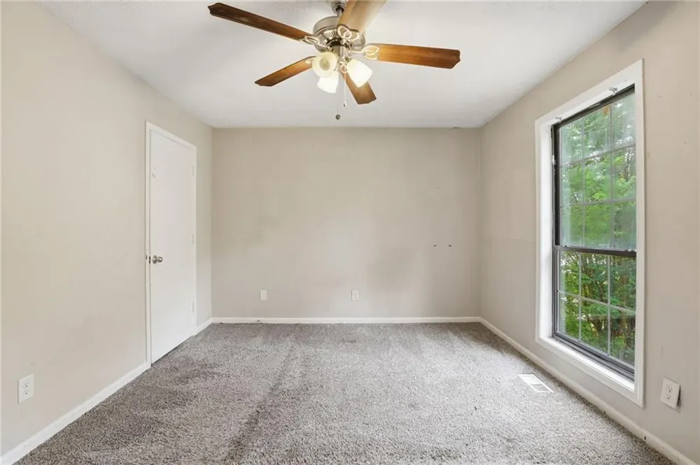 1648 Olde Oak Drive Lithia Springs, GA 30122
