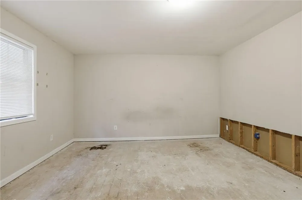 1648 Olde Oak Drive Lithia Springs, GA 30122