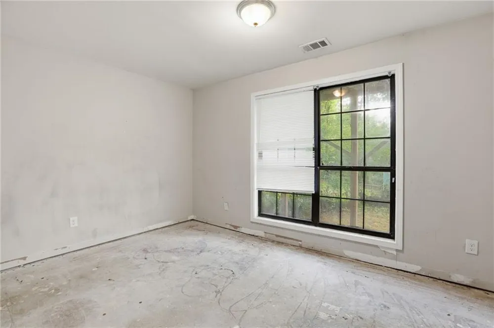 1648 Olde Oak Drive Lithia Springs, GA 30122