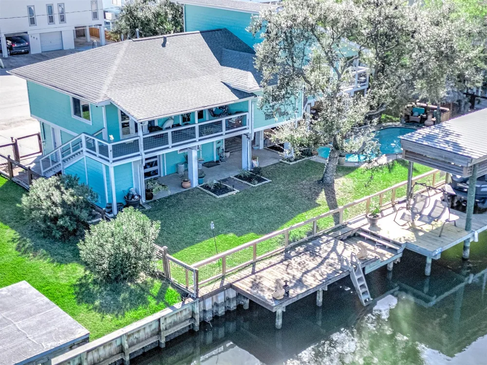 325 Ling Street Bayou Vista, TX 77563