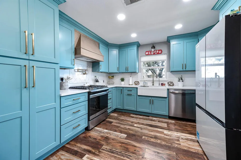 325 Ling Street Bayou Vista, TX 77563