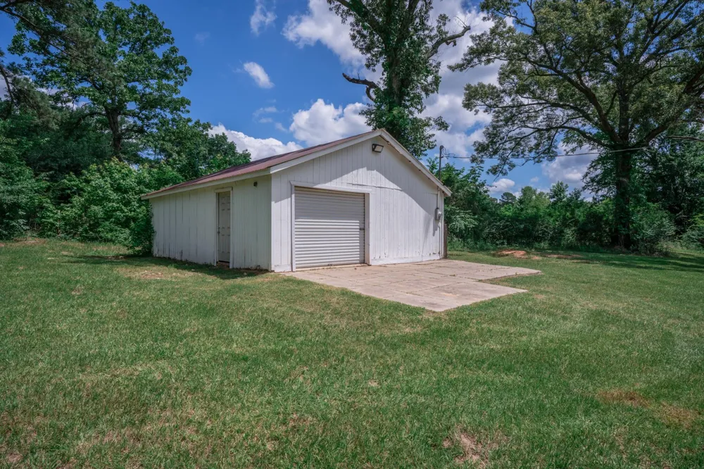 23331 Cr 3107 Gladewater, TX 75649