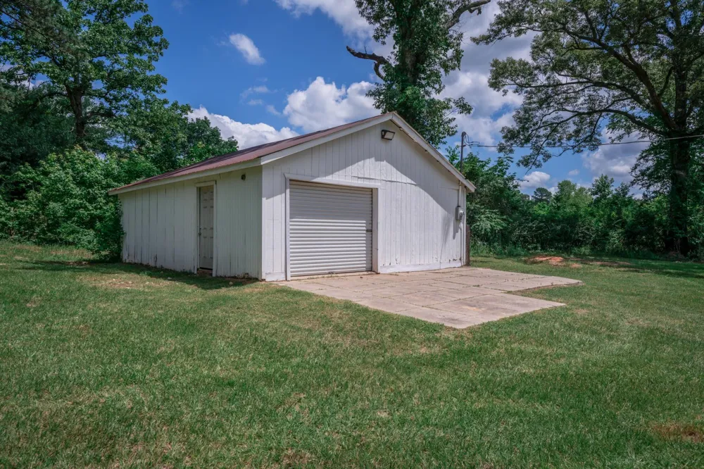 23331 Cr 3107 Gladewater, TX 75649