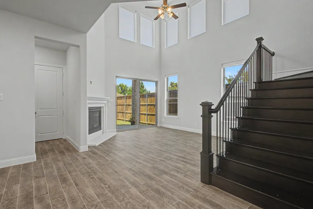 2208 Royal Crecent Drive Flower Mound, TX 75028