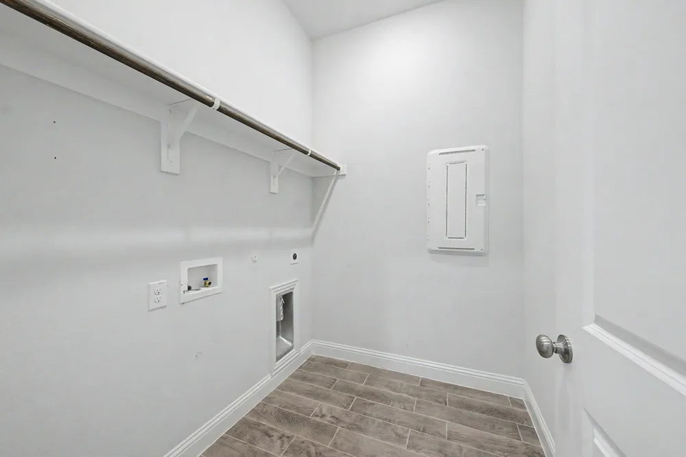 2208 Royal Crecent Drive Flower Mound, TX 75028