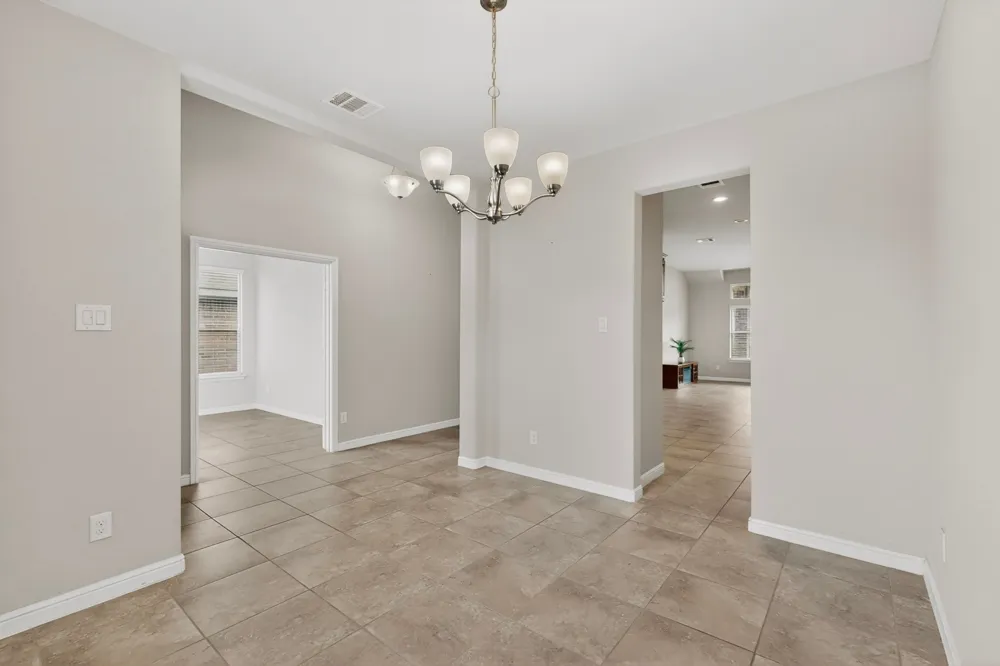 7811 Links Drive Arlington, TX 76001