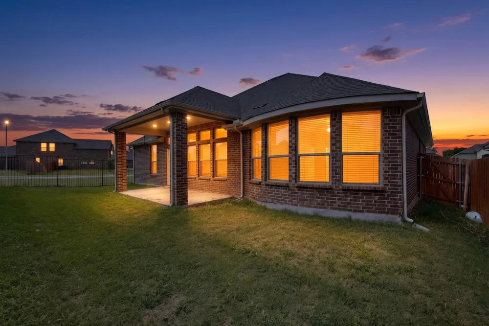 7811 Links Drive Arlington, TX 76001