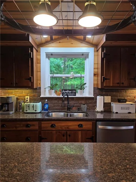 32 Ivey Ridge Road Suches, GA 30572