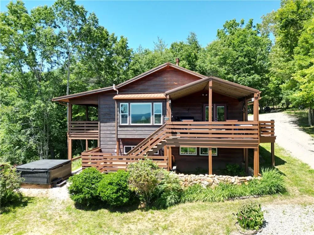 32 Ivey Ridge Road Suches, GA 30572
