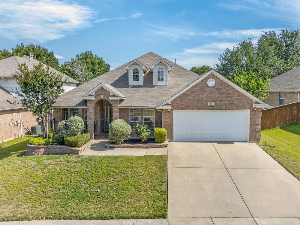 4821 Diamond Trace Trail Fort Worth, TX 76244