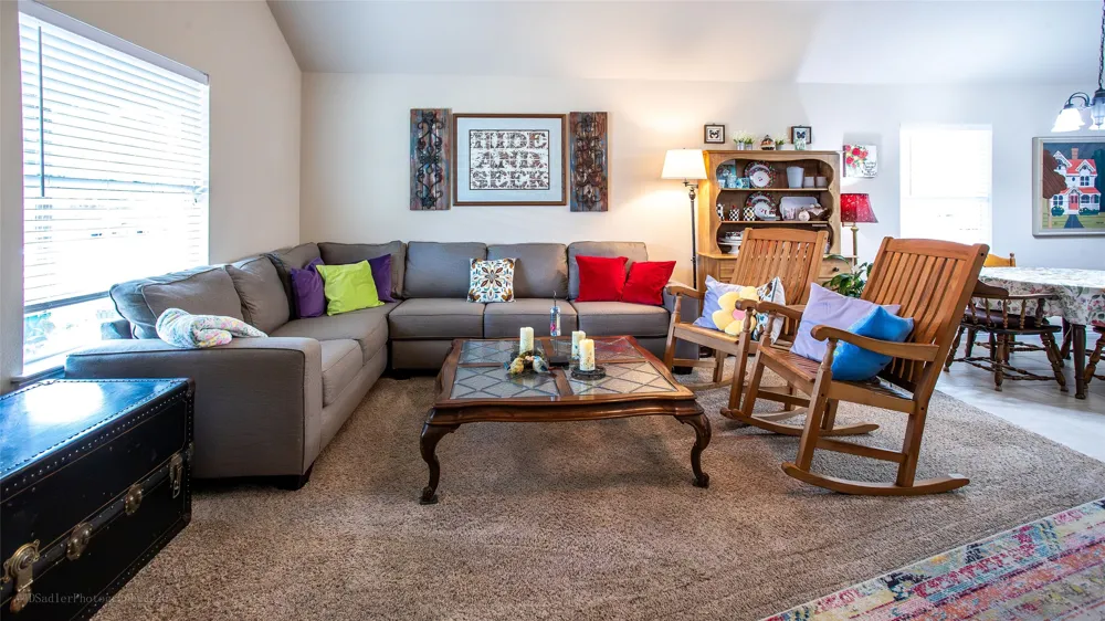 206 W Oak Olney, TX 76374