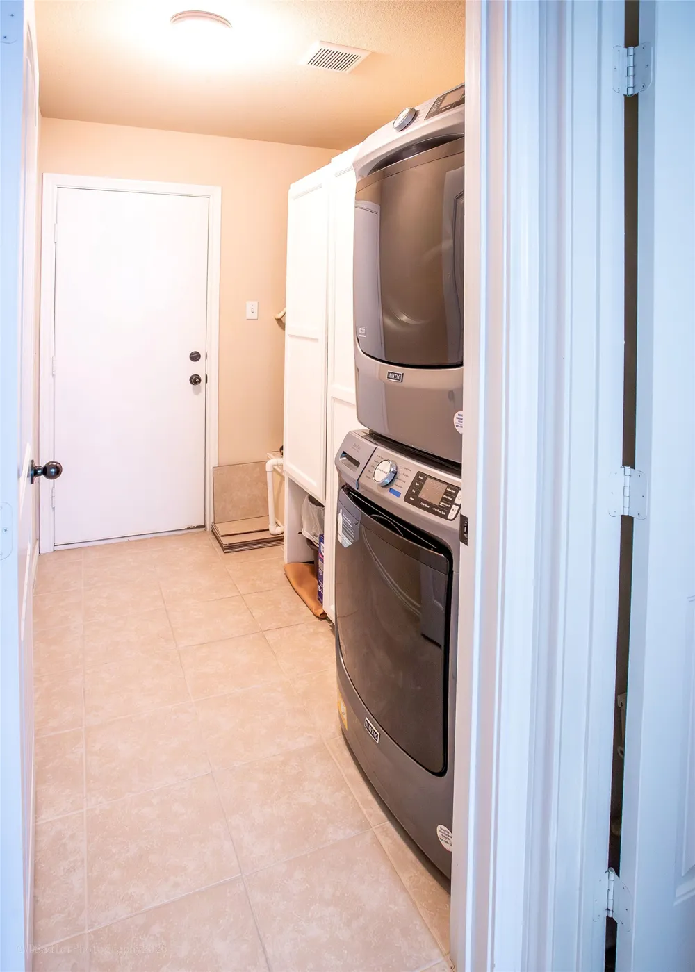 206 W Oak Olney, TX 76374