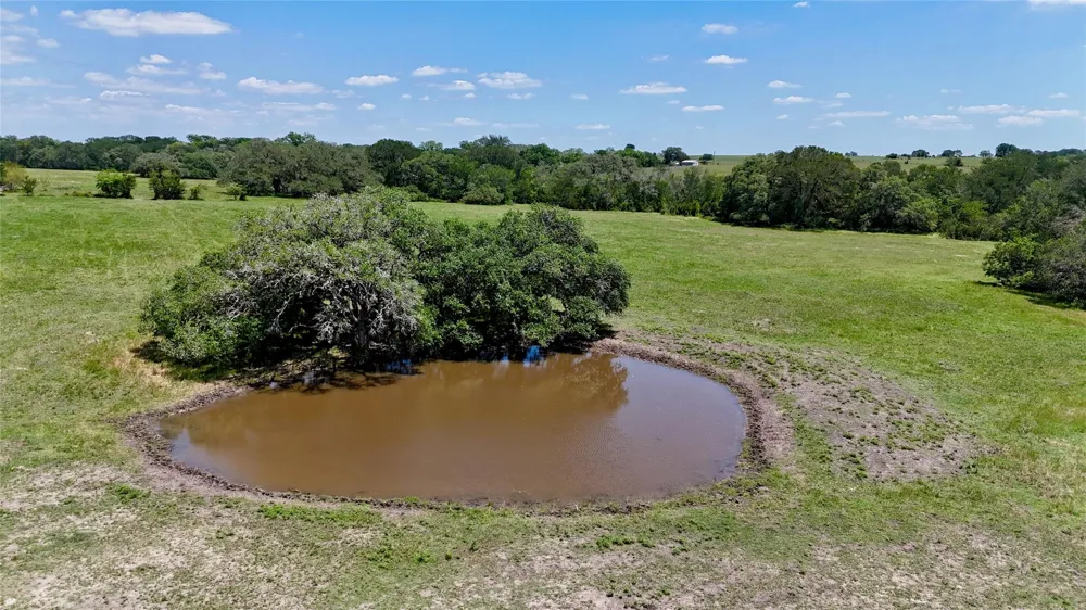2170 Langdon Road Weimar, TX 78962