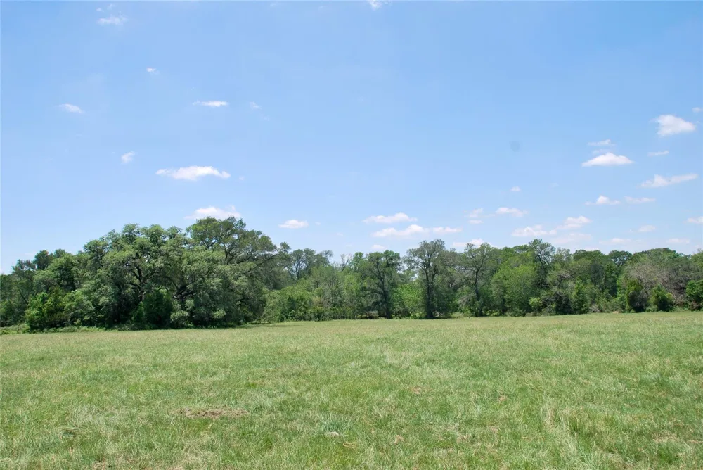 2170 Langdon Road Weimar, TX 78962