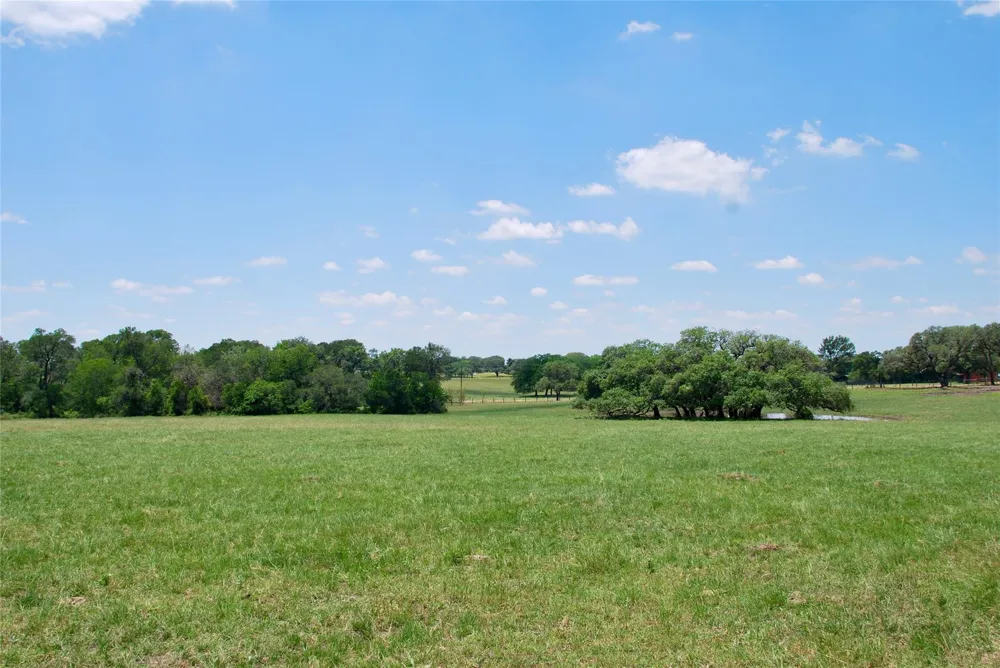 2170 Langdon Road Weimar, TX 78962