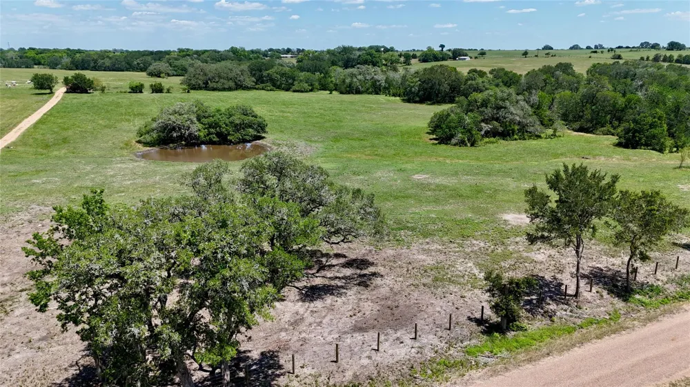 2170 Langdon Road Weimar, TX 78962
