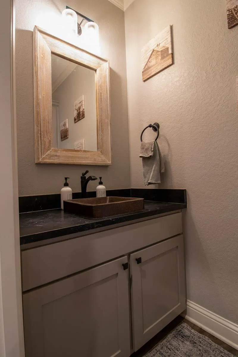 3588 County Road 4608 Troup, TX 75789