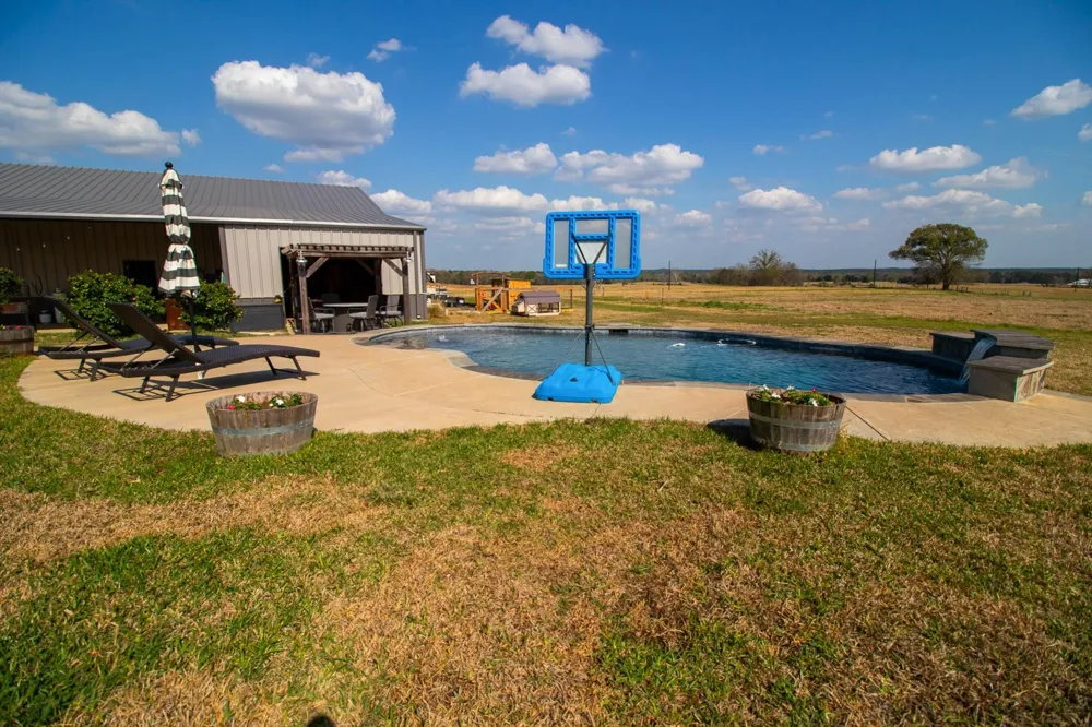 3588 County Road 4608 Troup, TX 75789
