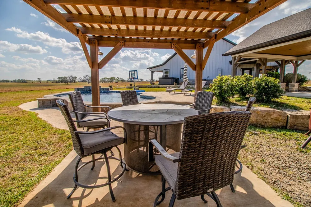 3588 County Road 4608 Troup, TX 75789
