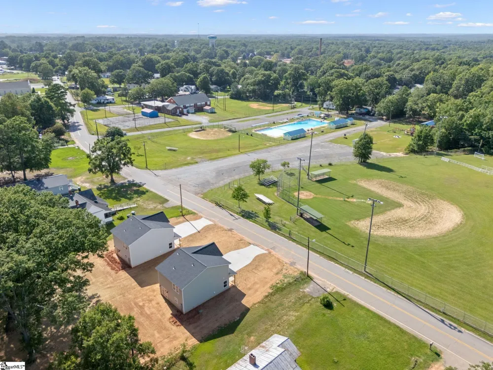 706 Laurel Street Honea Path, SC 29654