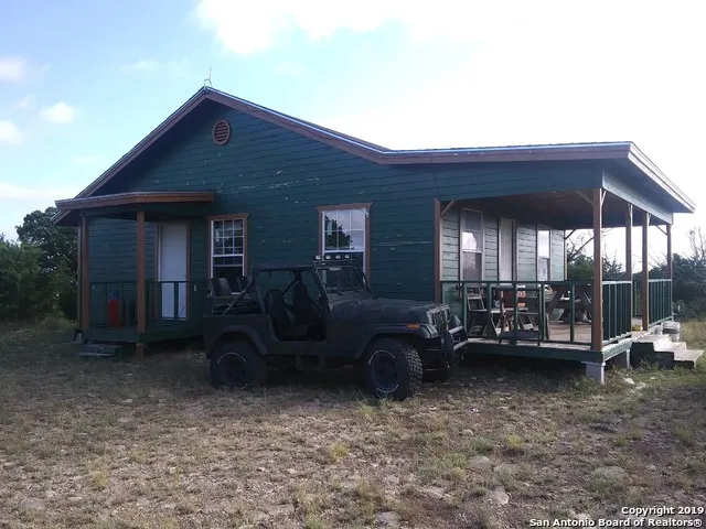 1052 Steep rd Del Rio, TX 78840