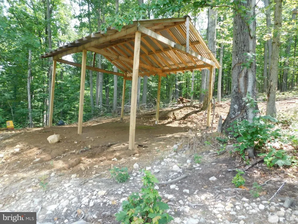 LARKIN RIDGE ROAD Front Royal, VA 22630