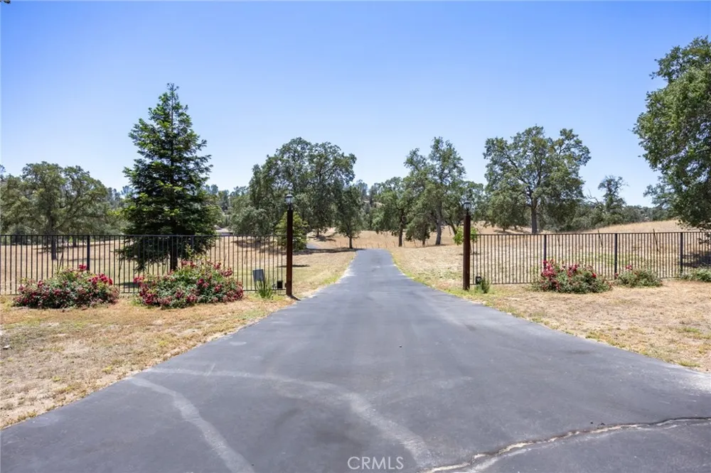 1087 Ben Hur Road Raymond, CA 93653