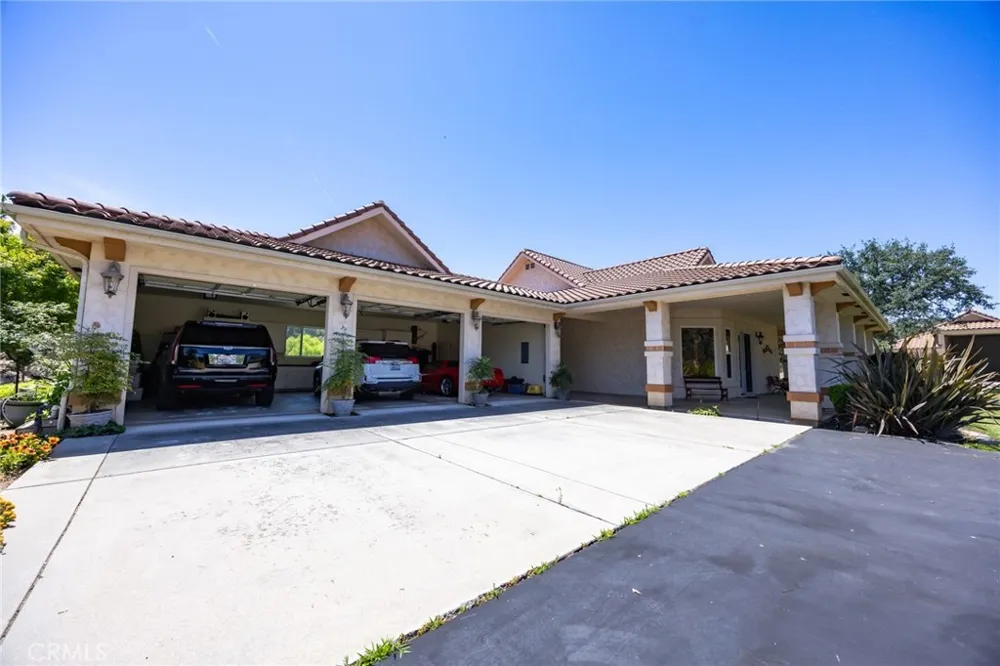 1087 Ben Hur Road Raymond, CA 93653